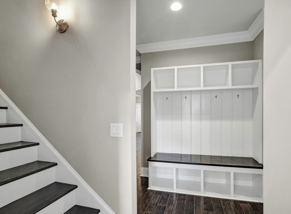 Home design - transitional home design idea