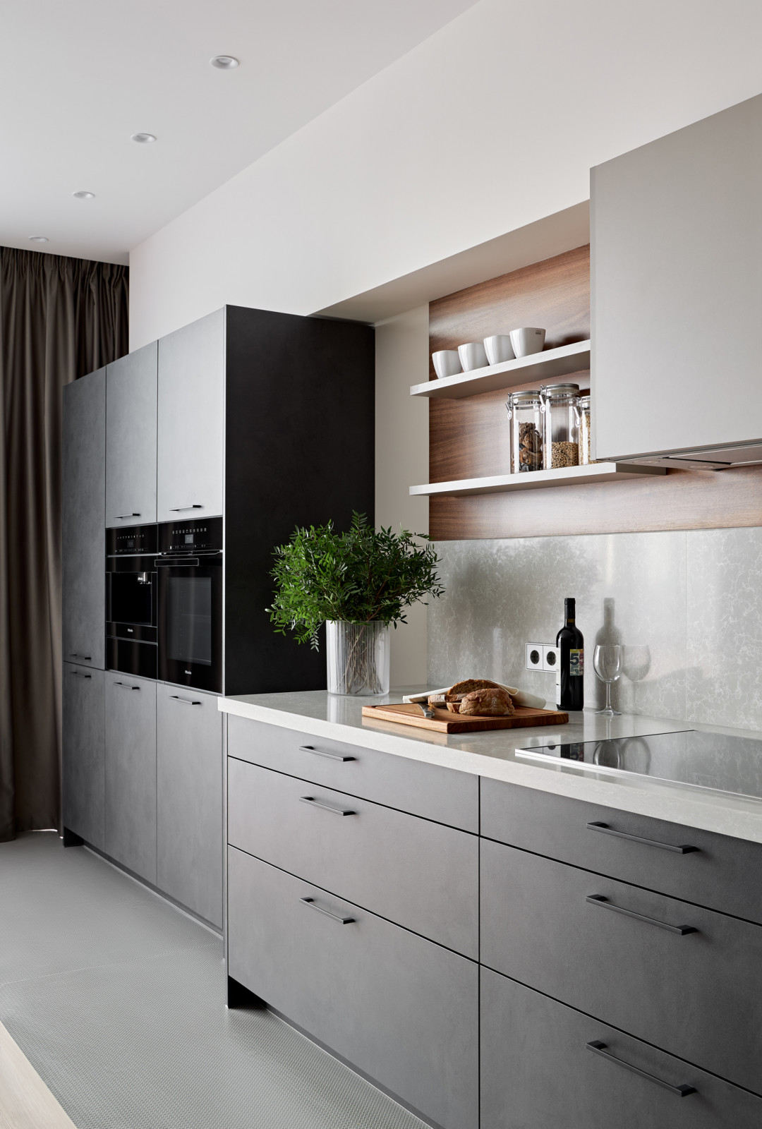 кухня в объединенном пространстве кухни-гостиной.