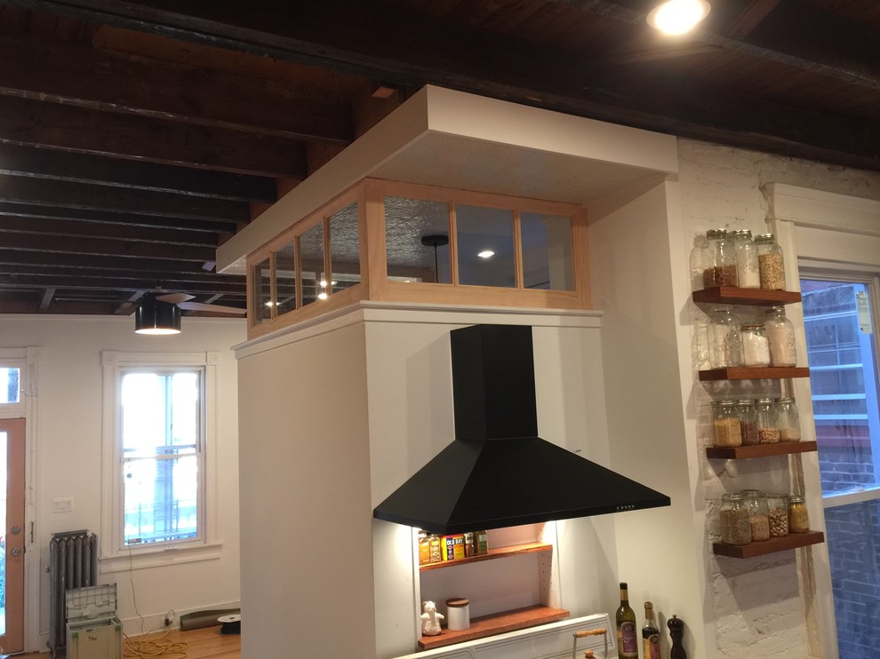 Transitional home design photo in Baltimore