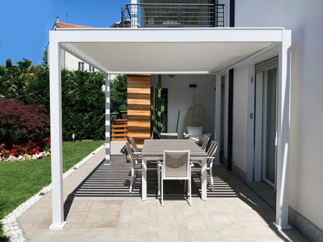 Progetto Outdoor con Pergola modern-garden