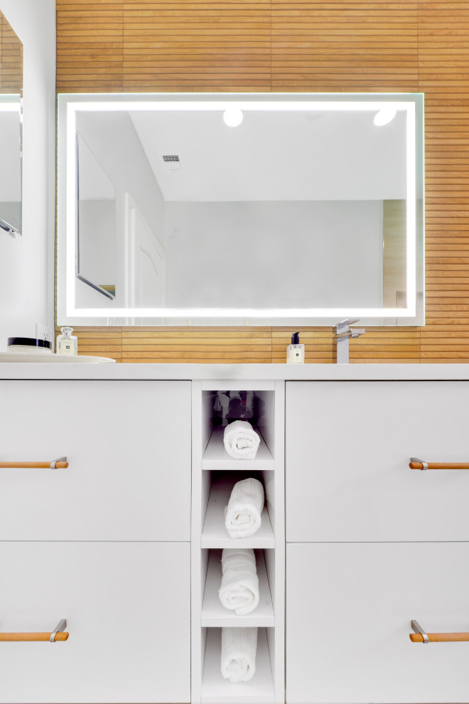 Jupiter-Bathroom