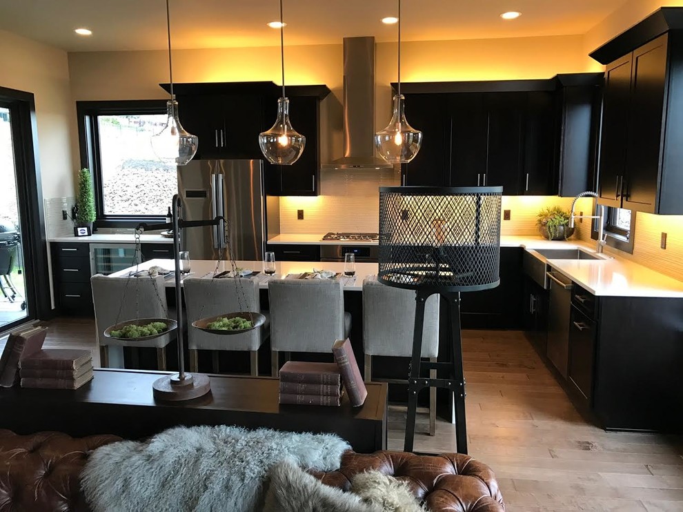 Inspiration for a transitional kitchen remodel in Seattle