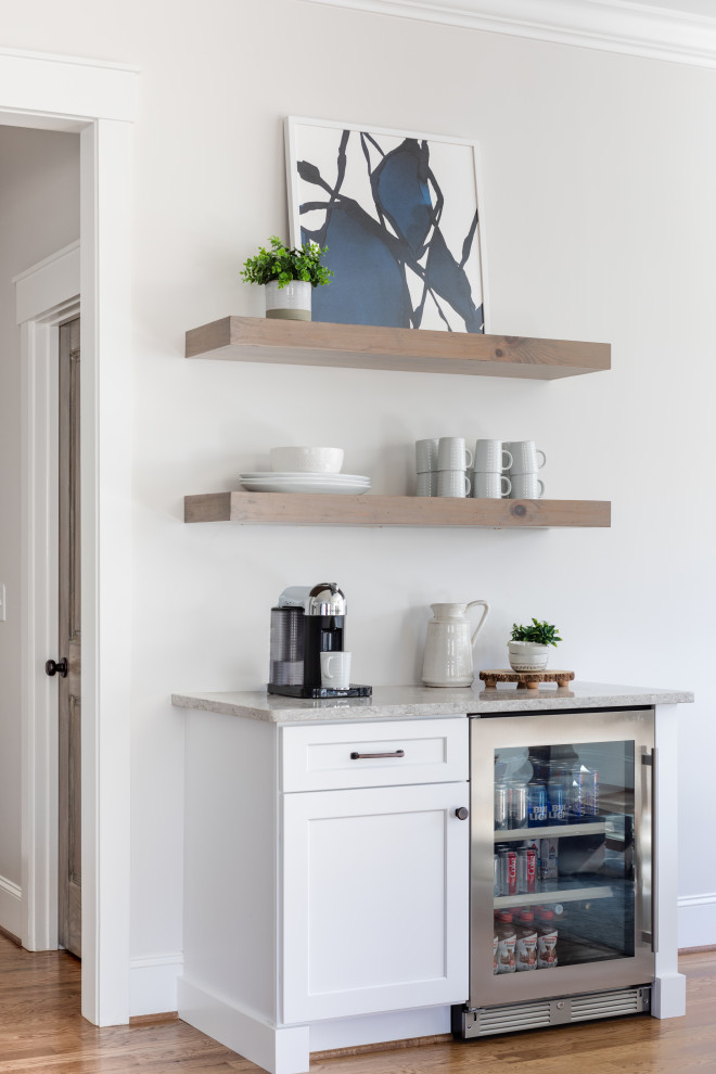 Home design - transitional home design idea