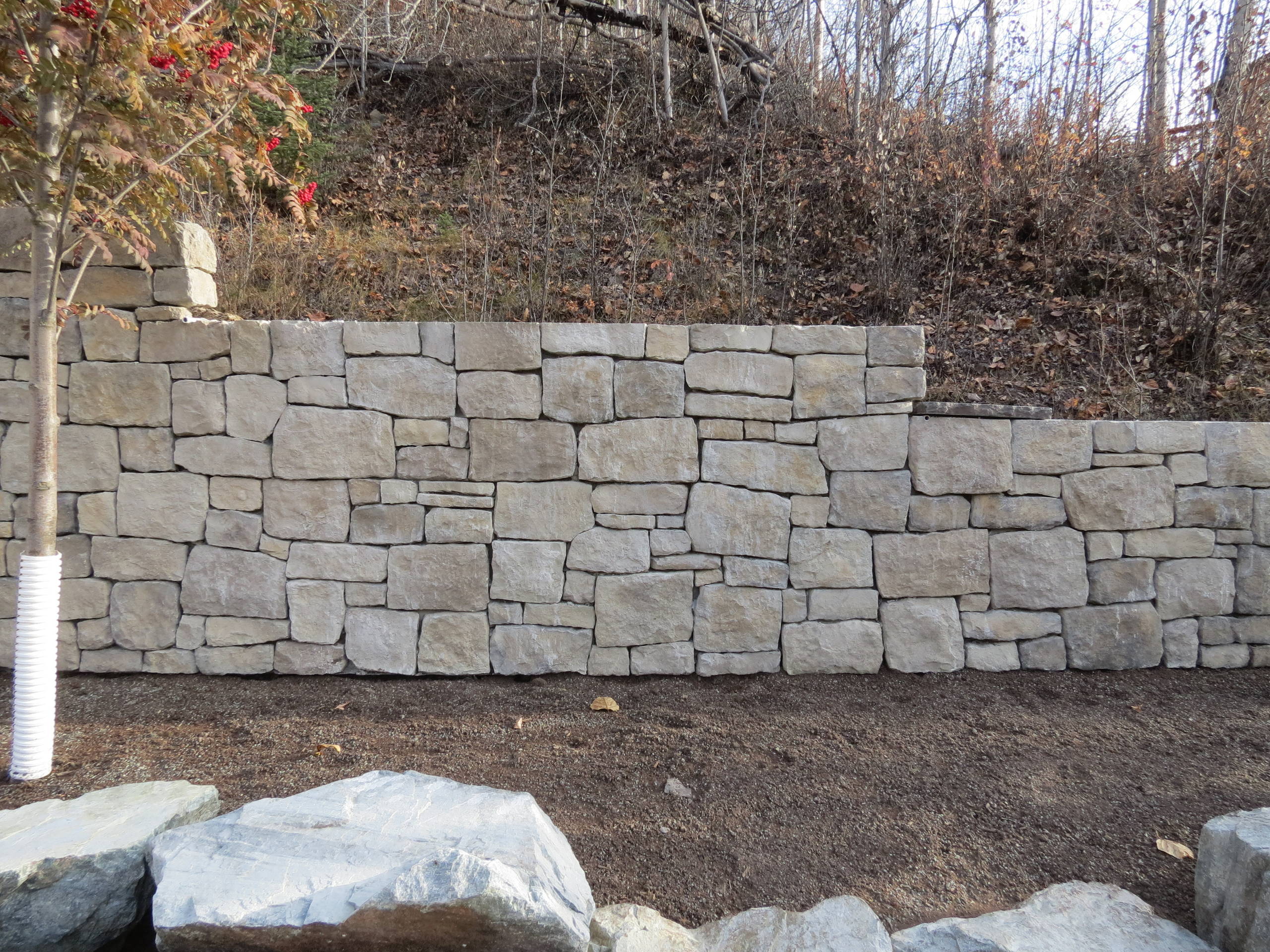 Phase 1 of 2   Masonry artificial stone wall