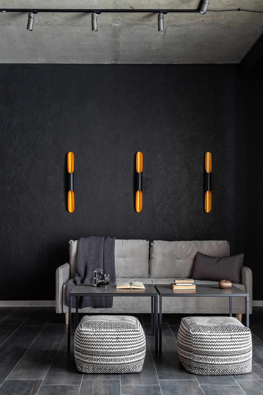 Квартира в черном