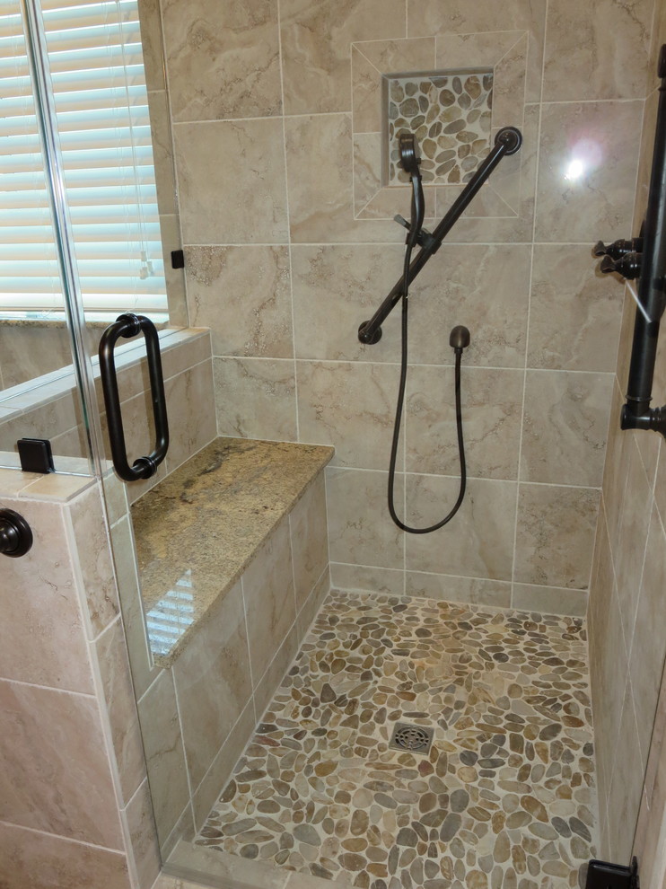 Example of a mid-sized classic home design design in Austin