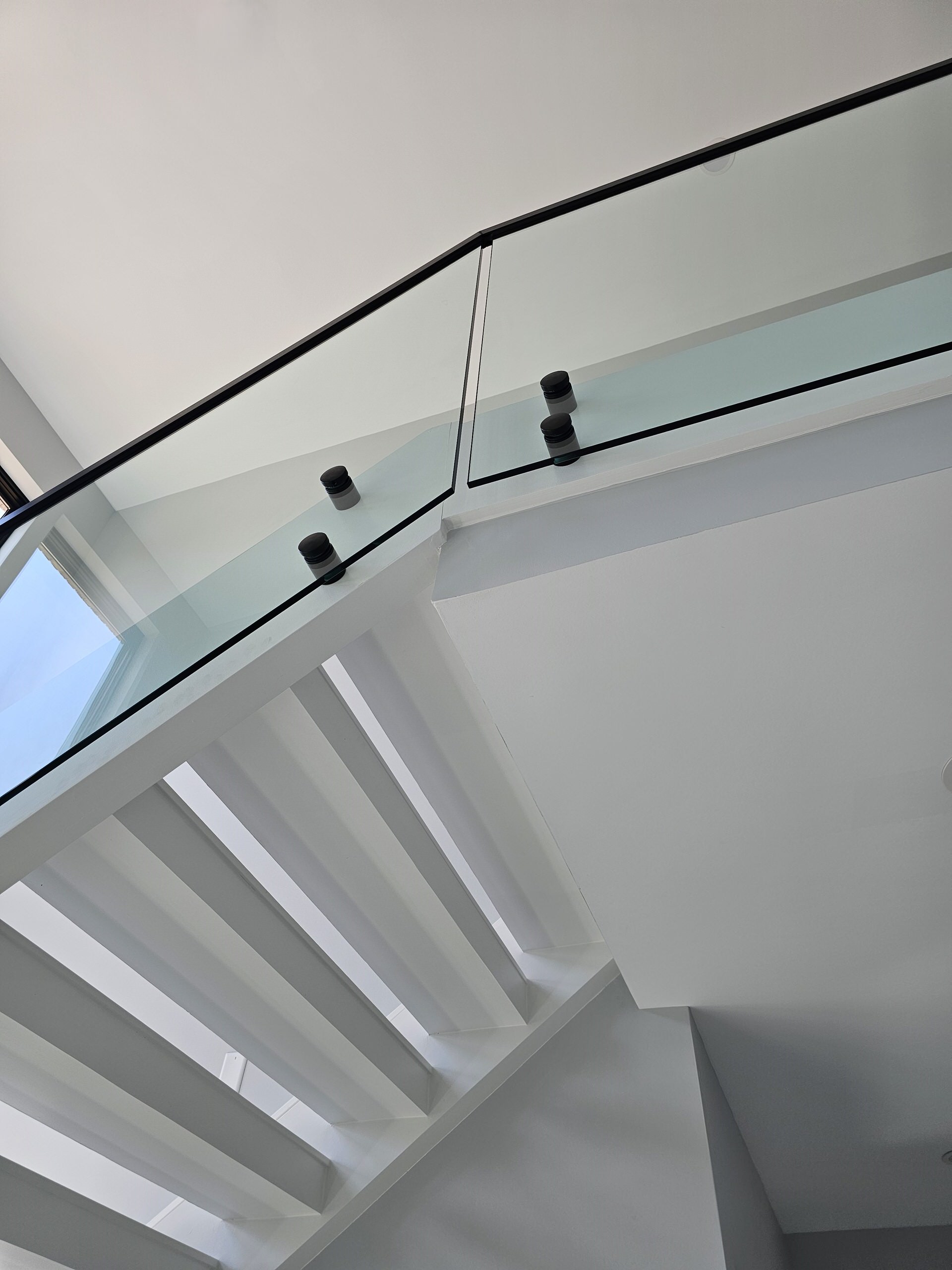 125_Modern Open Rise Stair with Glass Balustrade, Aldie, VA 20105