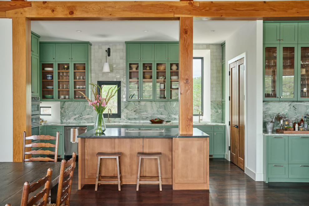 Transitional kitchen photo in Austin