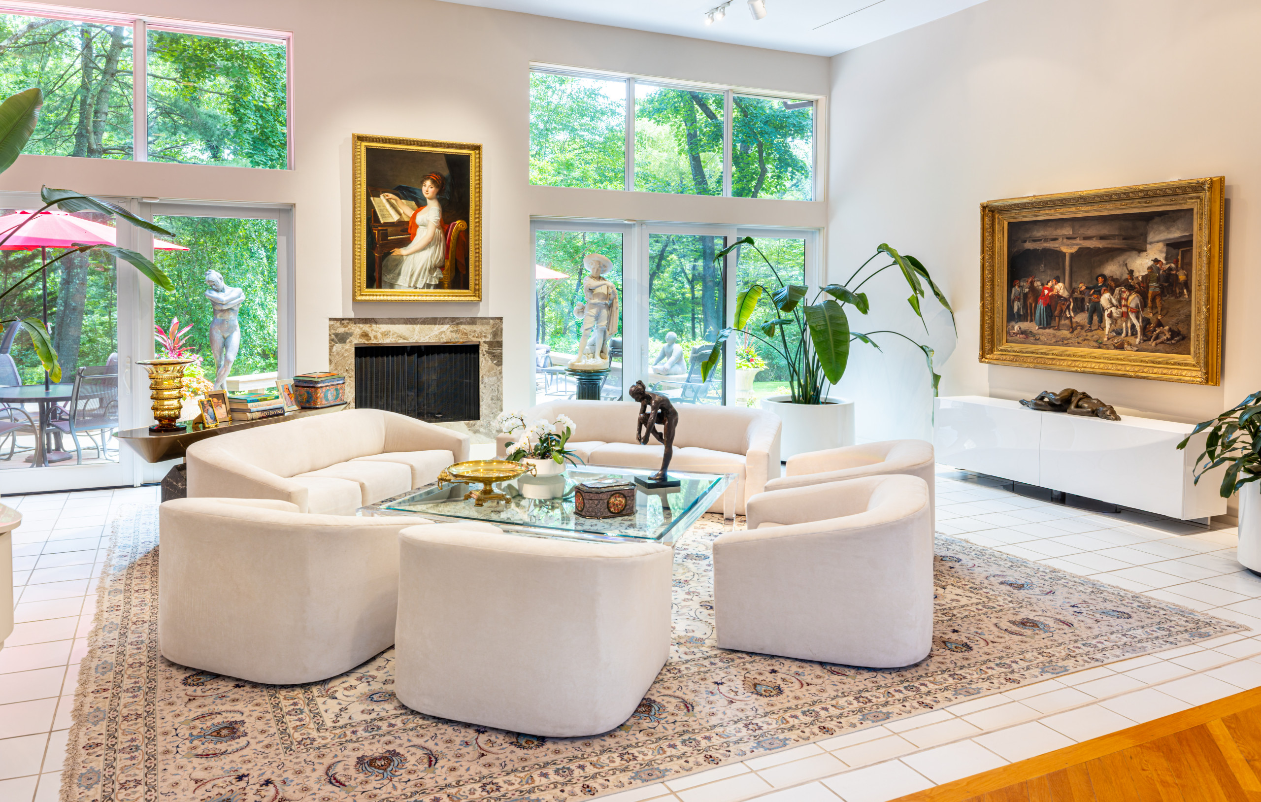 Contemporary Private Home with Extensive Art Collection