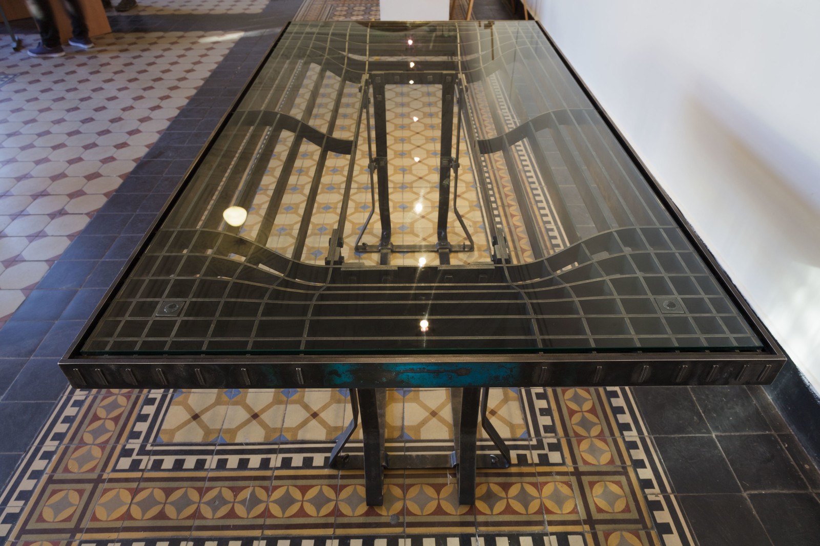 Кабинетный стол