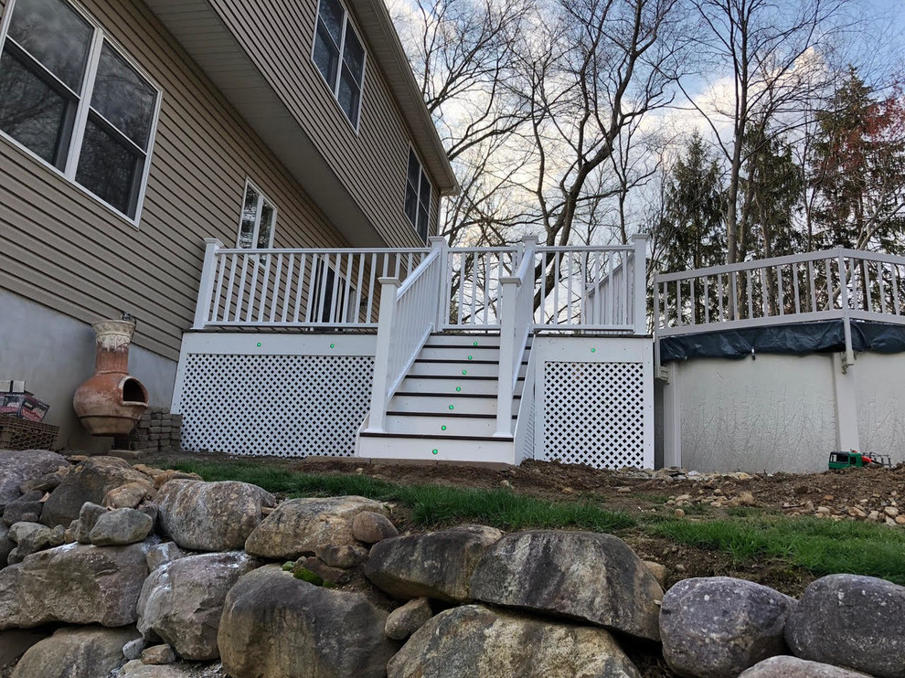 Deck - traditional deck idea in New York
