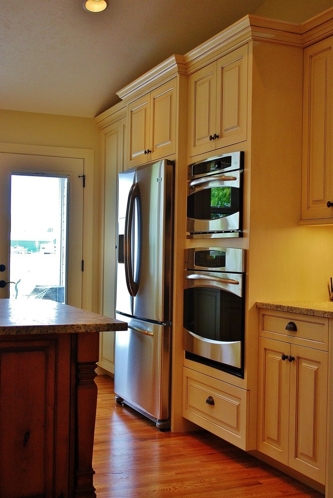 Inspiration for a traditional kitchen in Boise.
