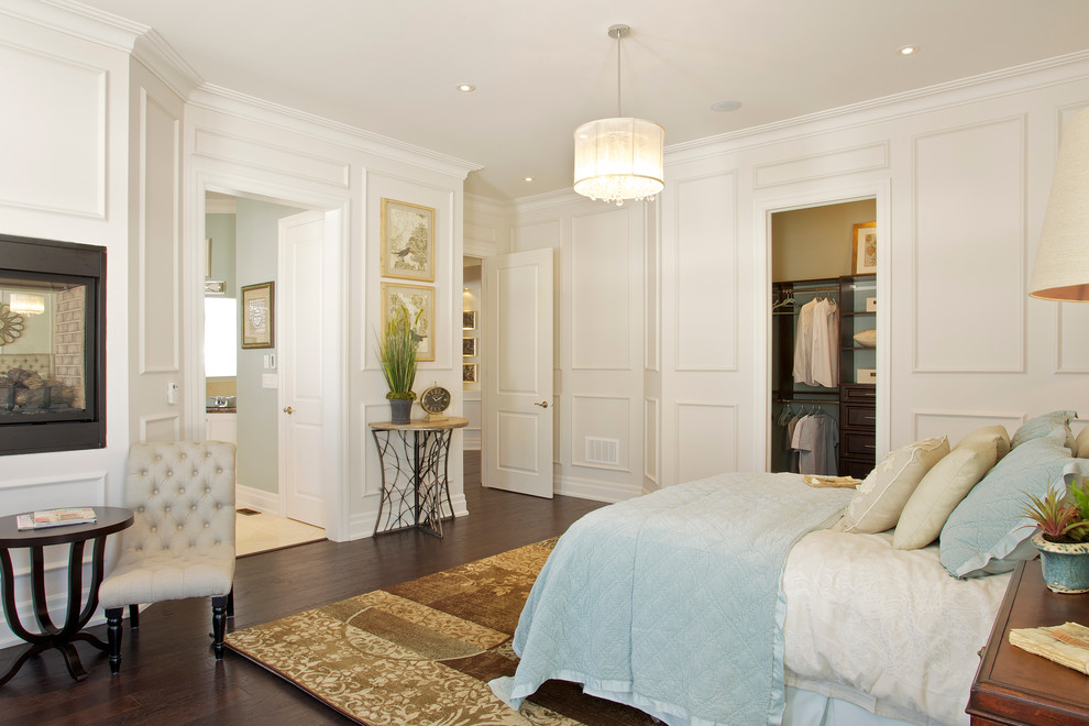 Design ideas for a traditional bedroom in Toronto.