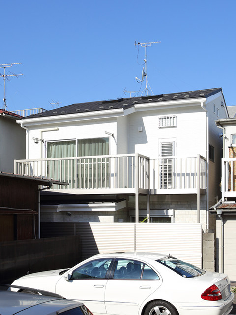 B様邸 moderno-fachada