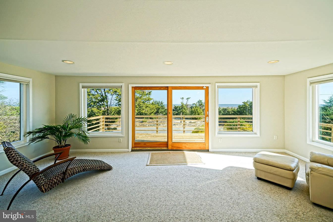 Bay Drive Home Staging