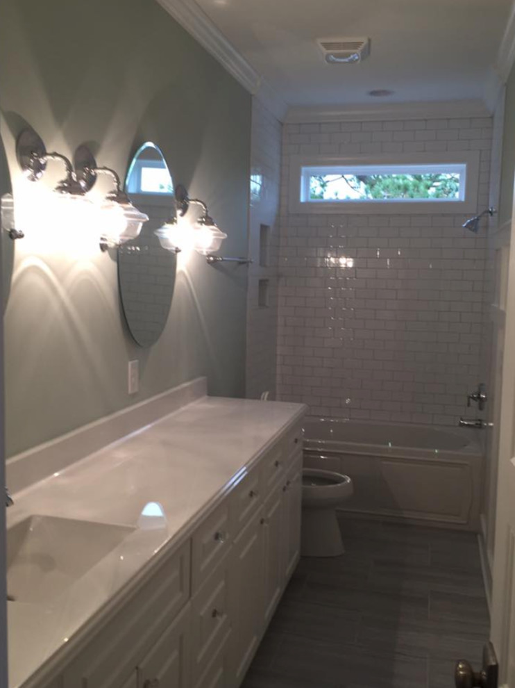 Bathroom - transitional bathroom idea