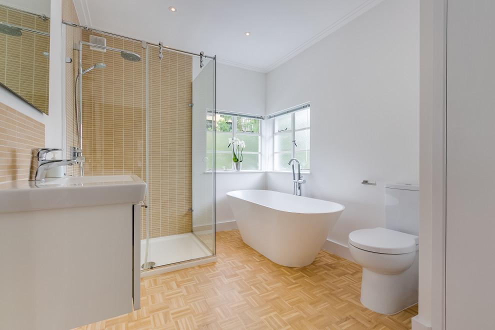 Barnes House - Bathroom - London - by David Joseph Consulting | Houzz UK