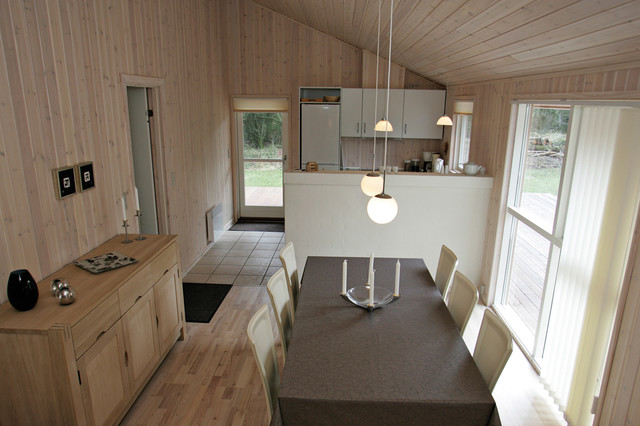 Mode D102 scandinavian-dining-room