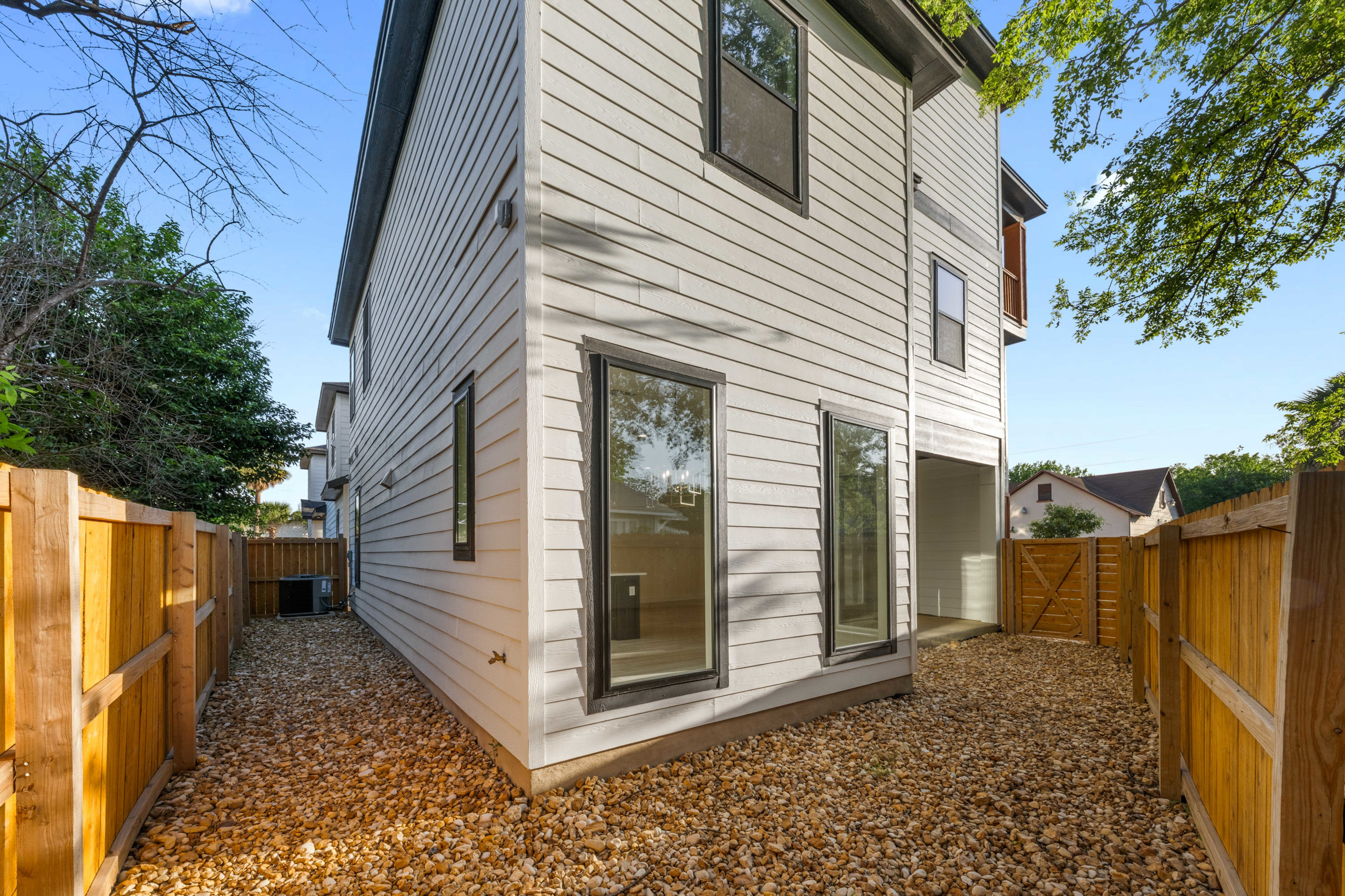 1310 S Mesquite