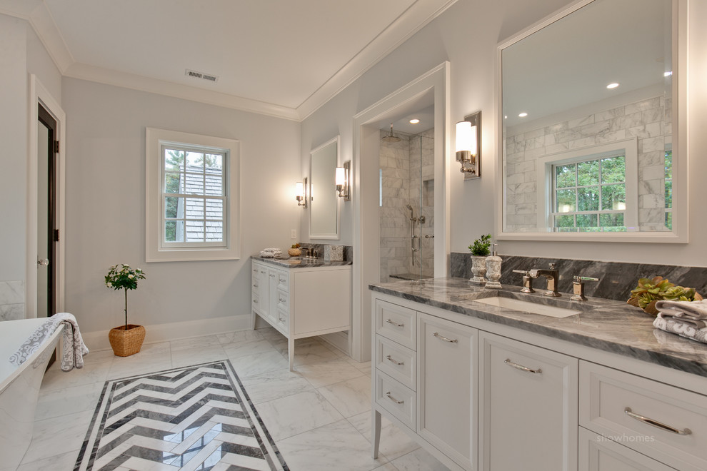 Home design - transitional home design idea in Chicago