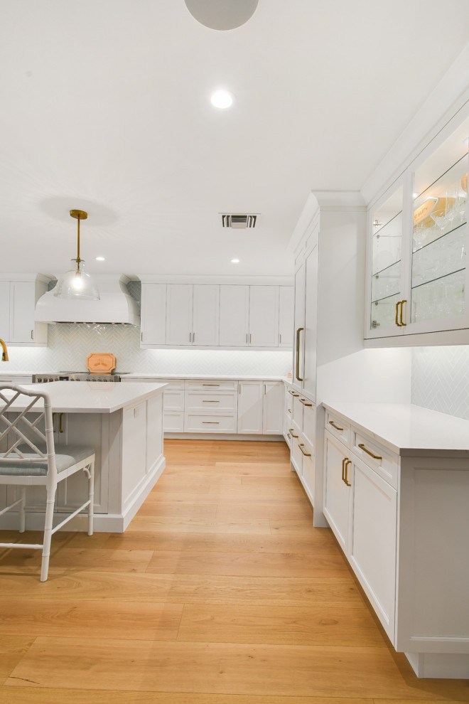 Example of a transitional kitchen design in Miami
