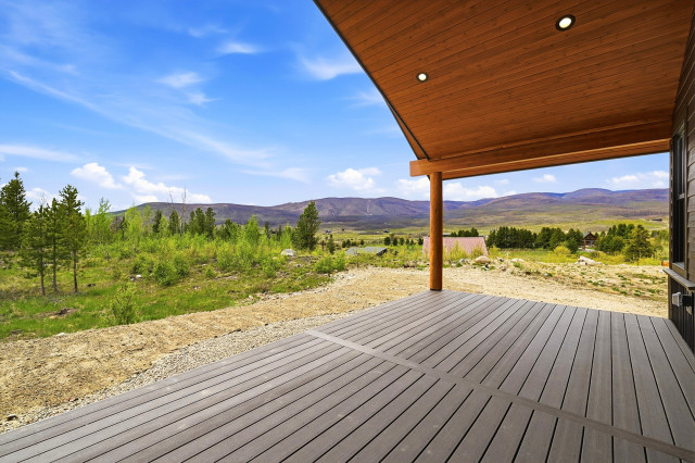Elk Run Cabin contemporary-terrace