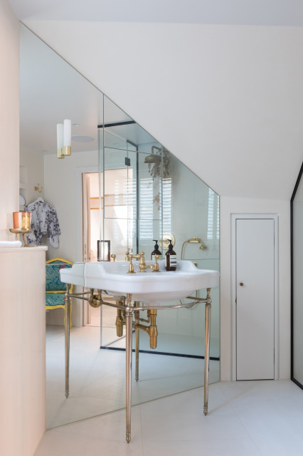 Turnkey Development | WC2N traditional-bathroom