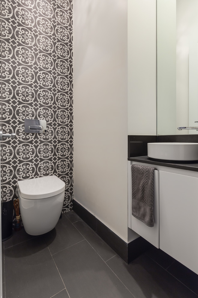 Blended Traditional & Contemporary Queenslander - Contemporary - Powder ...