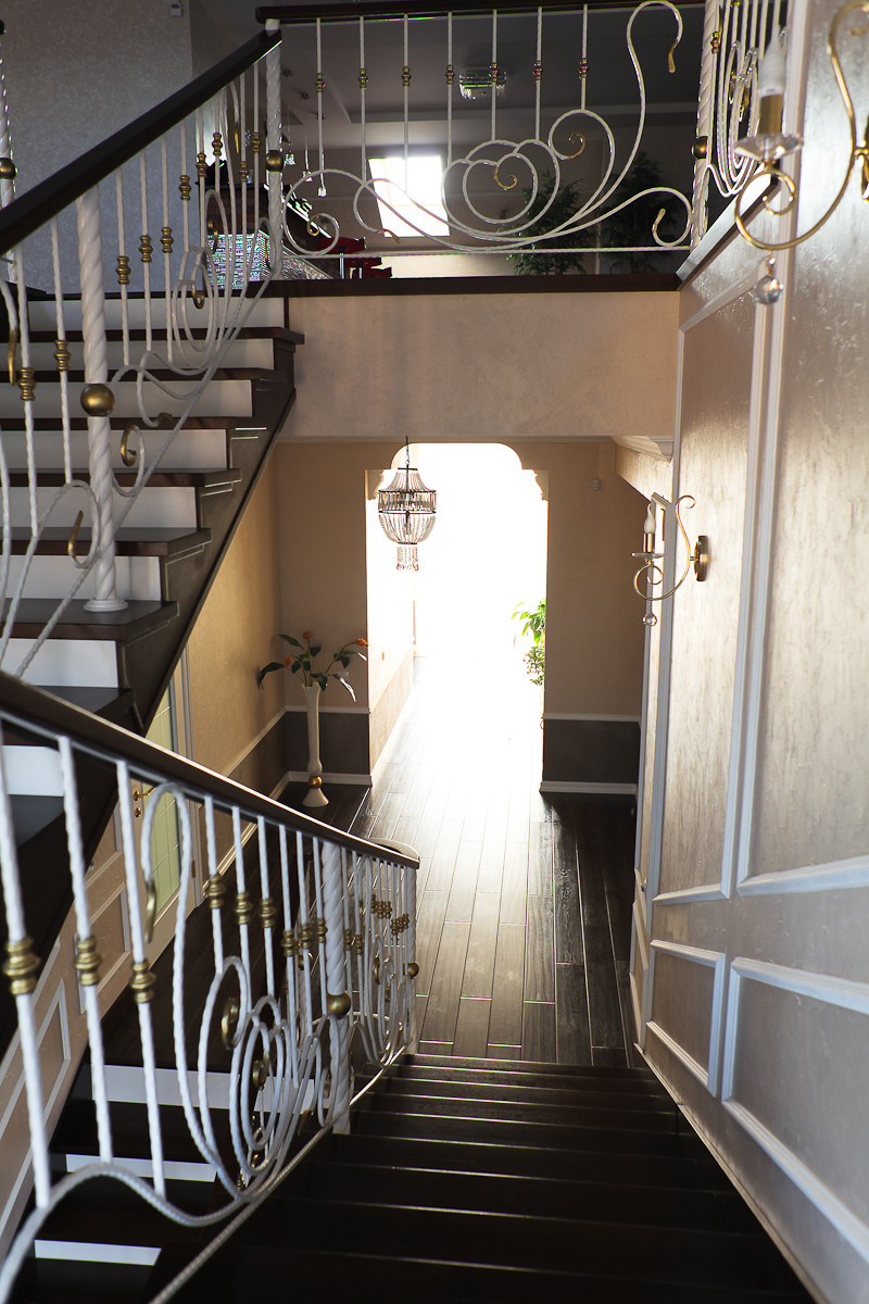 Отделочные работы под ключ в доме в п. Западный. Автор проекта Ниренбург Евгения