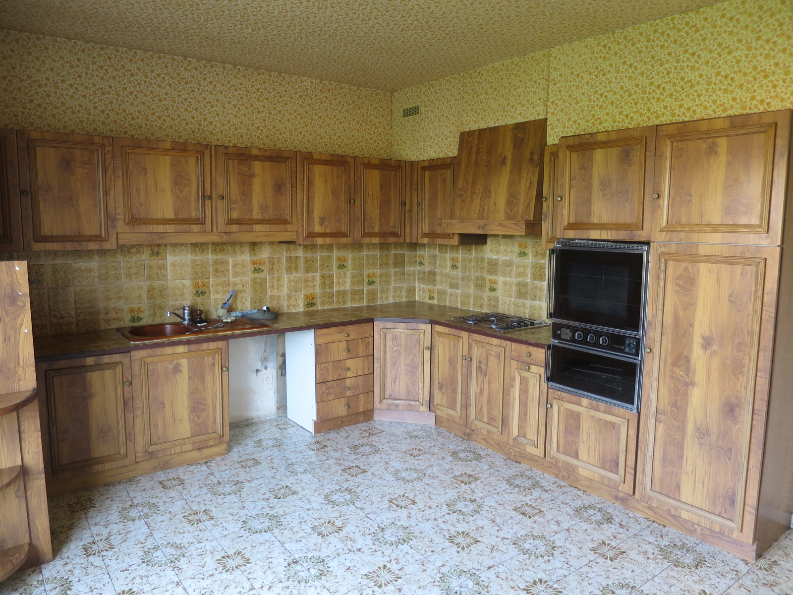 Rénovation d'une maison individuelle de 160 m² et modification de clôture