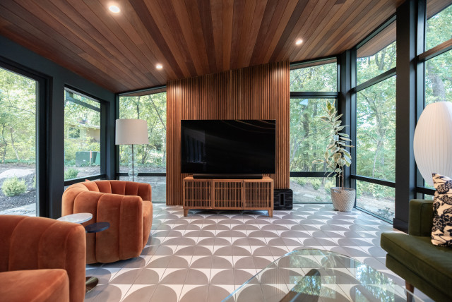Devonshire MCM Renovation retro-udestue