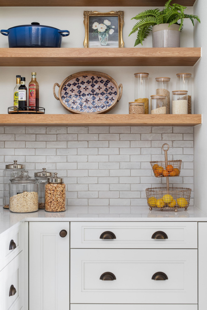 Home bar - transitional home bar idea in Austin