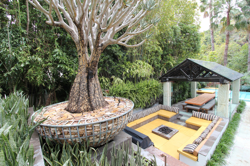 Design ideas for a tropical garden in Los Angeles.
