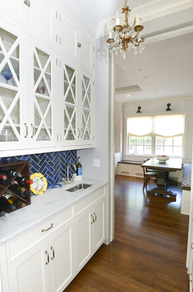 Transitional kitchen photo in Chicago