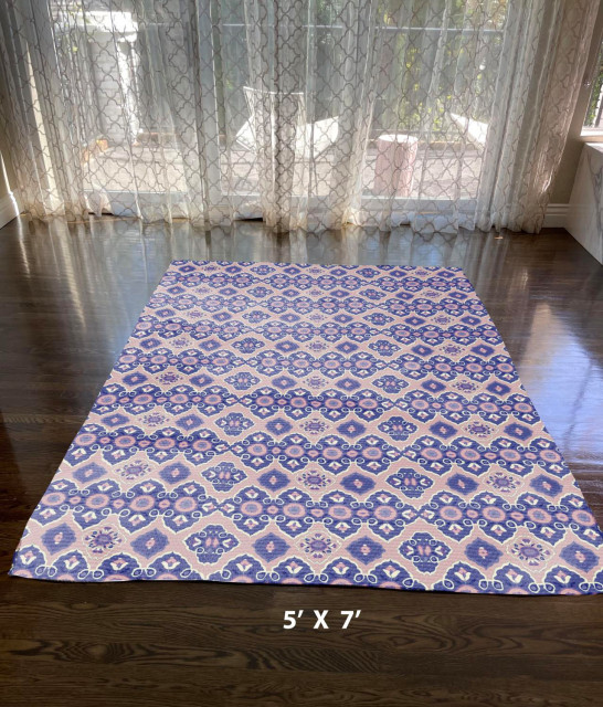 Amrita Sen Opal Cross Floral 5x7 Rug With NonSkid Mat CARug11Dob_Mat