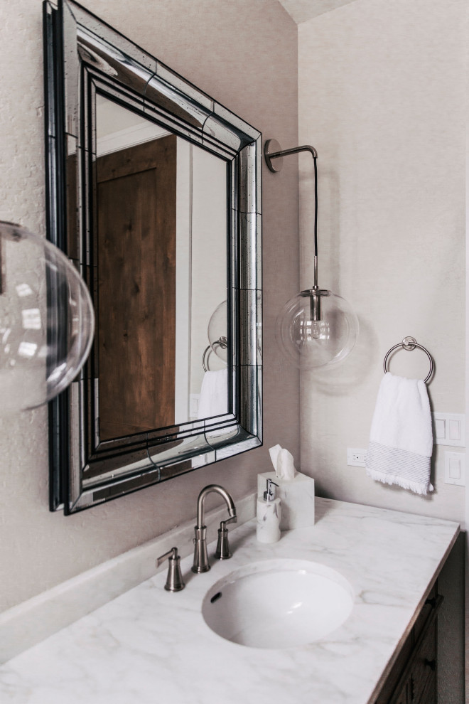 Example of a transitional bathroom design in Phoenix