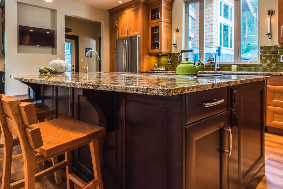 Mountain style kitchen photo in Vancouver