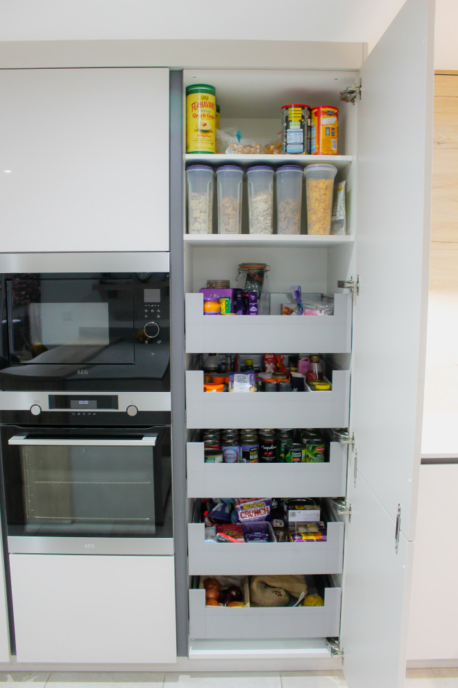 Focus Ultra High Gloss Sand with Sanremo Accent