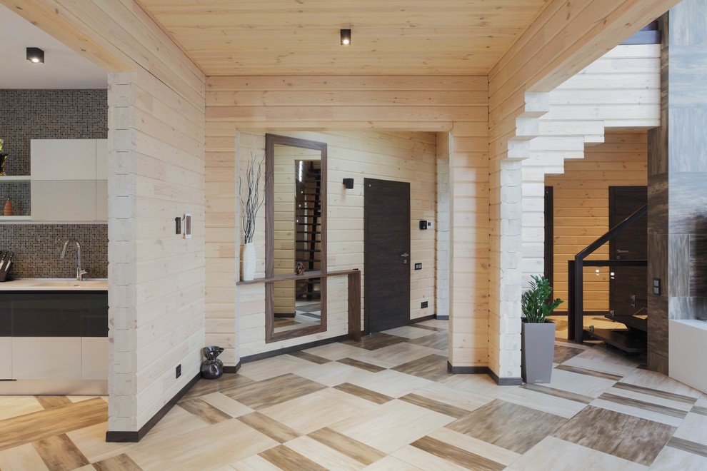 вид на входную дверь