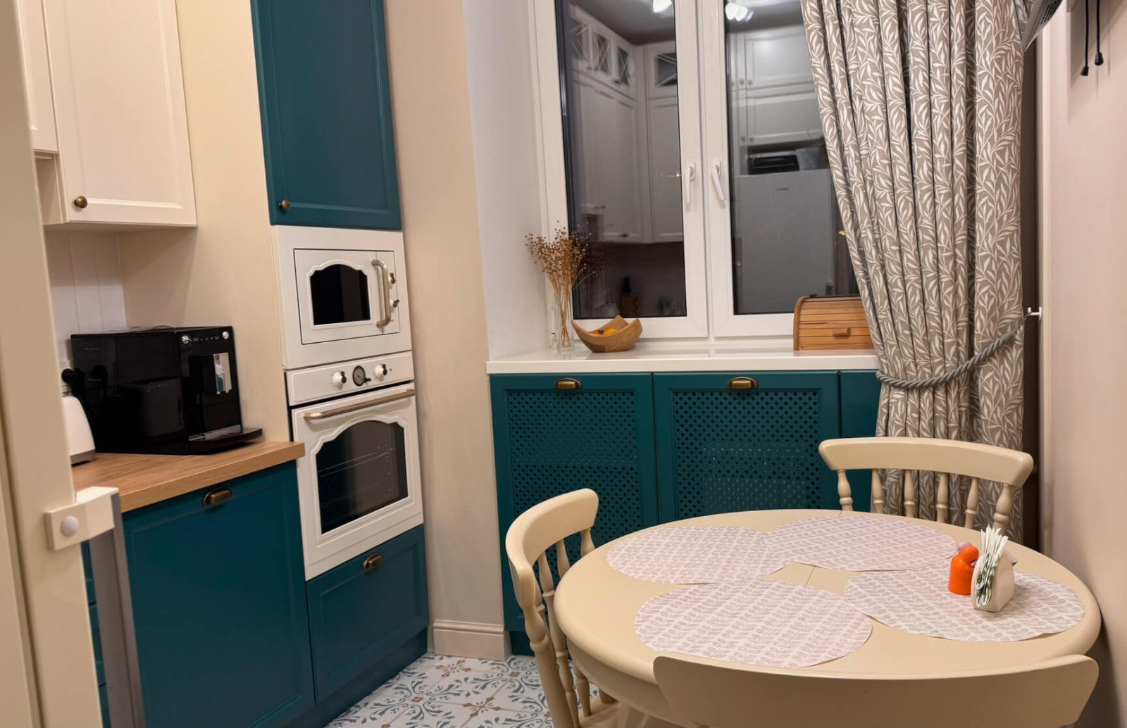 Кухонный гарнитур Хвоя от дизайнера