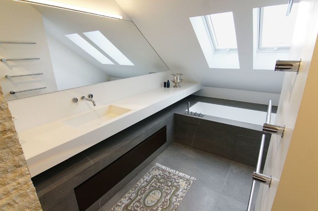 Loft contemporary-badrum