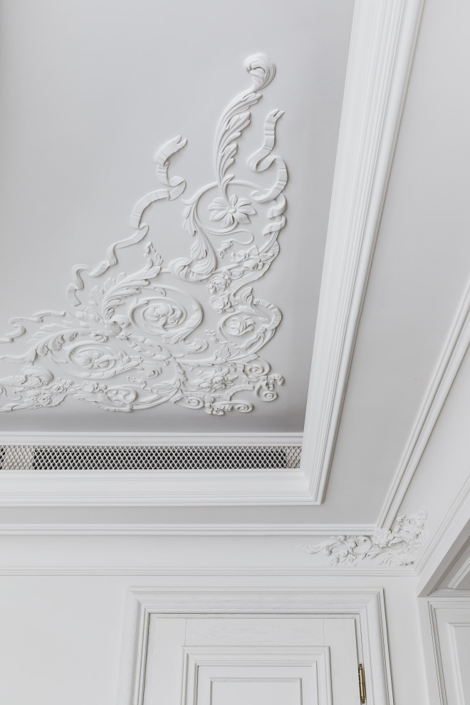 Гипсовая лепнина Аврора в интерьере частного дома в Краснодаре