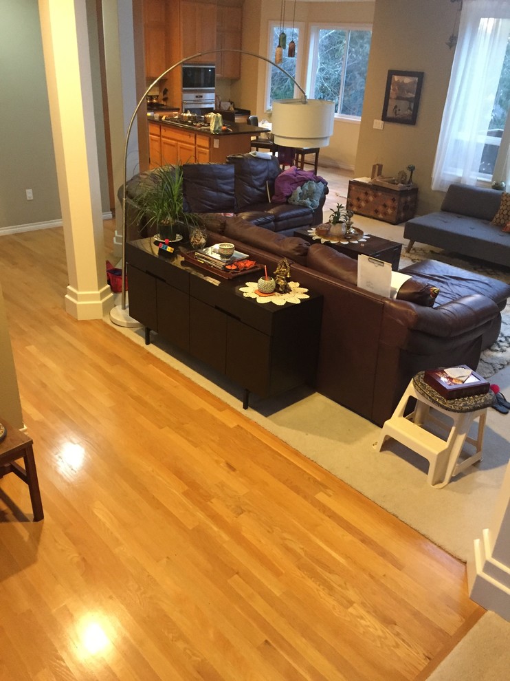 replacing carpet in living room.