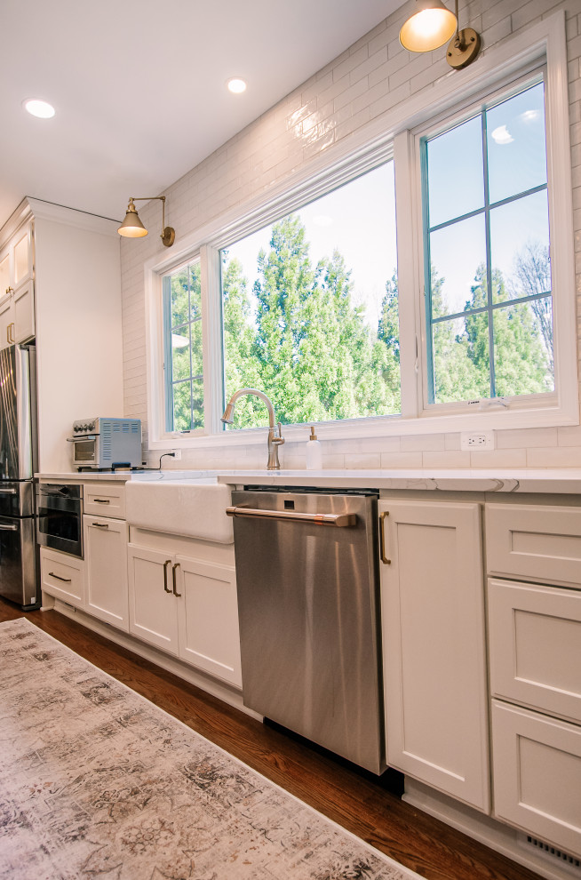 Inspiration for a transitional home design remodel in Baltimore
