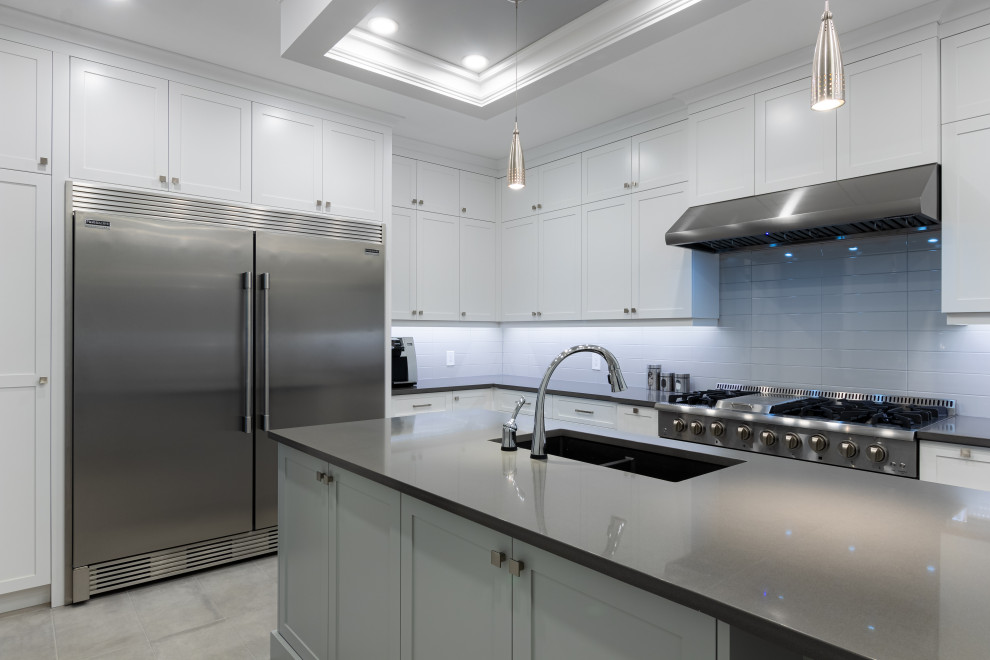 Kitchen - transitional kitchen idea