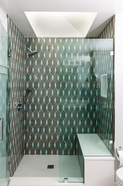 Creek modern-badezimmer
