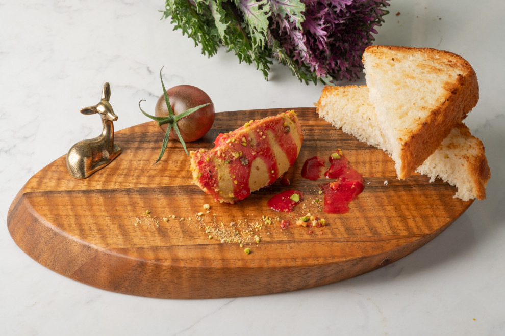 Декоративная деревянная посуда и предметы интерьера