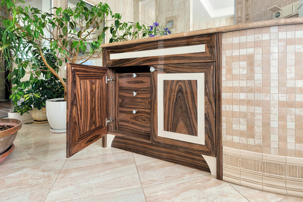 Мебель предметы интерьера в загородном доме.