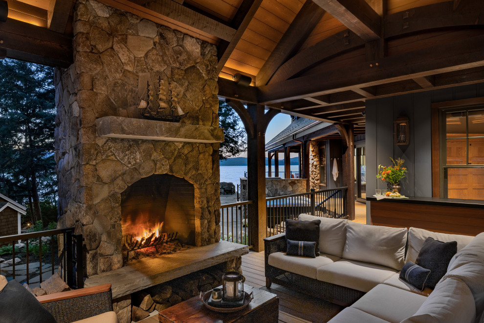 Home design - rustic home design idea in Boston
