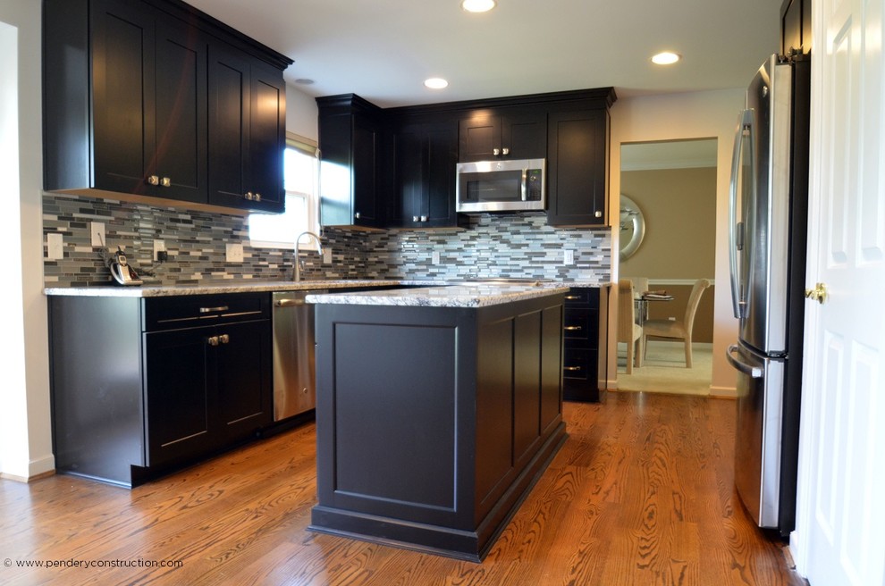 Inspiration for a transitional kitchen remodel in Cincinnati